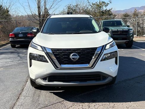 Certified 2023 Nissan Rogue S image 3