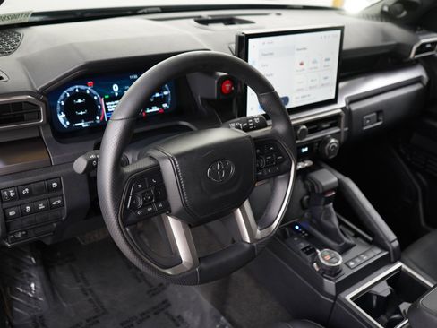 Certified 2026 Toyota 4Runner TRD Off-Road Premium w/ Tow Technology Package AWD/4WD image 21