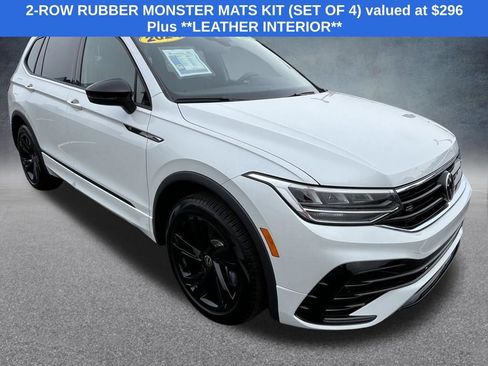Used 2024 Volkswagen Tiguan SE R-Line AWD/4WD image 4