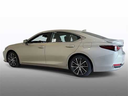 New 2025 Lexus ES 300h w/ Premium Package image 11