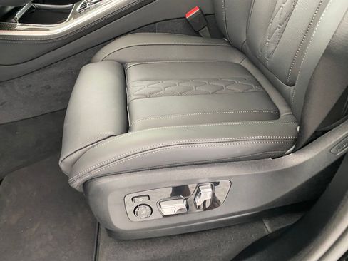 New 2026 BMW X5 M60i w/ Executive Package image 12