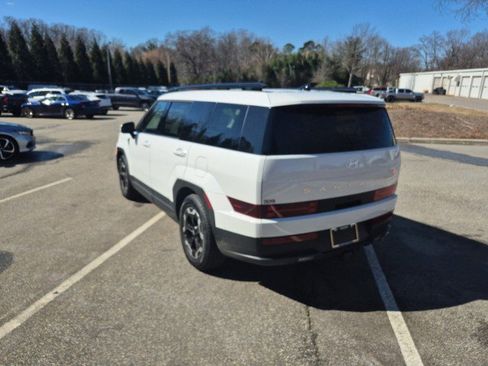 Used 2025 Hyundai Santa Fe SEL image 5