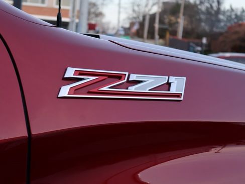 Used 2021 Chevrolet Silverado 1500 LT Trail Boss w/ Convenience Package II image 10