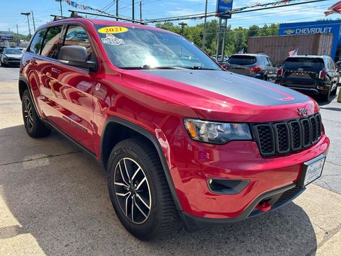 Used 2021 Jeep Grand Cherokee Trailhawk w/ Trailhawk Luxury Group AWD/4WD image 7