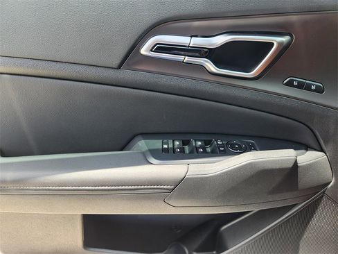 New 2026 Kia Sportage SX image 17
