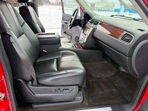 Used 2008 Chevrolet Avalanche LTZ w/ LTZ Preferred Equipment Group image 31