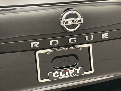 Used 2021 Nissan Rogue S FWD image 24