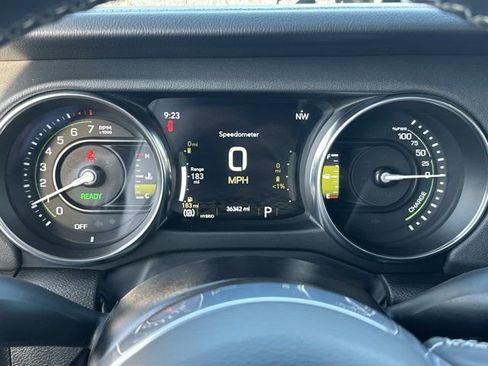 Used 2022 Jeep Wrangler Unlimited Sahara w/ Cold Weather Group image 26