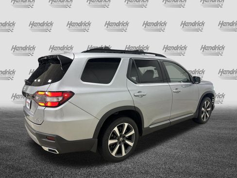 Used 2023 Honda Pilot Elite image 10