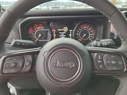 New 2026 Jeep Wrangler Unlimited Rubicon image 23