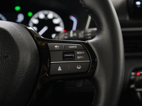 Used 2024 Honda Pilot Touring image 31