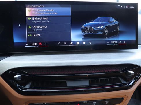 Used 2025 BMW 430i 430i w/ Convenience Package image 29