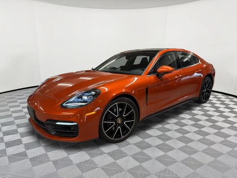 Certified 2022 Porsche Panamera image 1