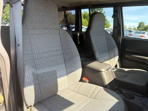Used 2001 Jeep Cherokee Sport AWD/4WD image 27