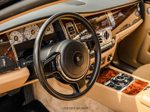 Used 2014 Rolls-Royce Ghost image 42