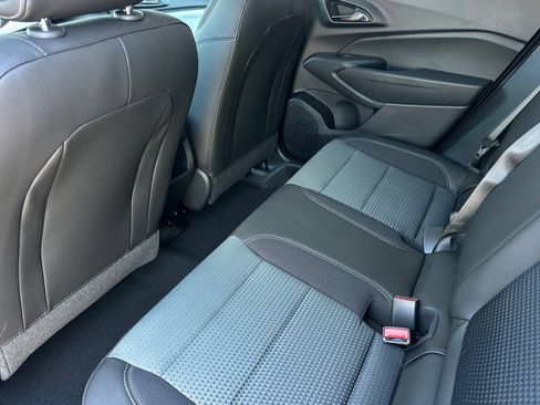 New 2026 Chevrolet Trax LT w/ LT Convenience Package FWD image 12