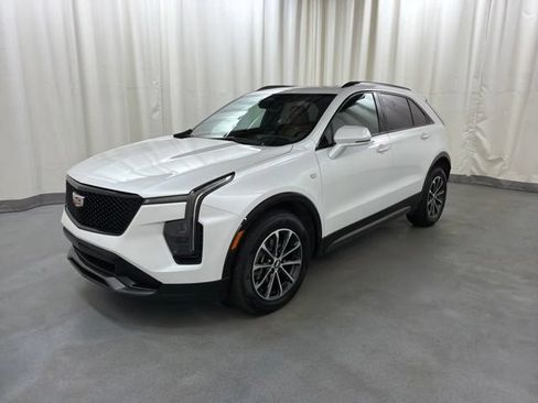 Used 2024 Cadillac XT4 Sport AWD/4WD image 2