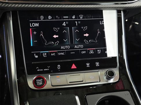 New 2026 Audi RS Q8 performance image 27