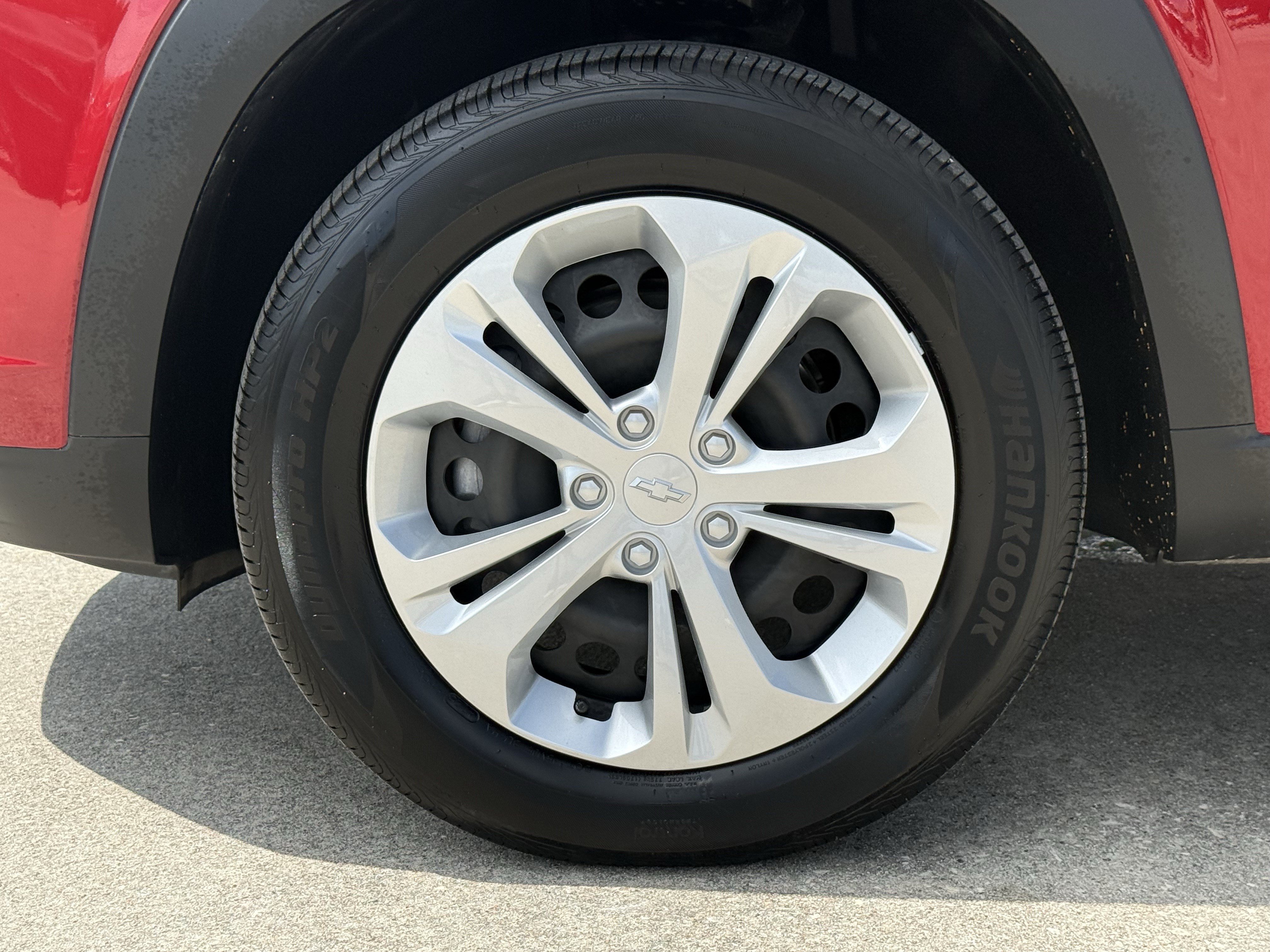Used 2026 Chevrolet Trax LS FWD image 13