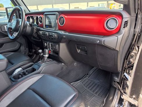 Used 2022 Jeep Gladiator Rubicon w/ LED Lighting Group AWD/4WD image 22