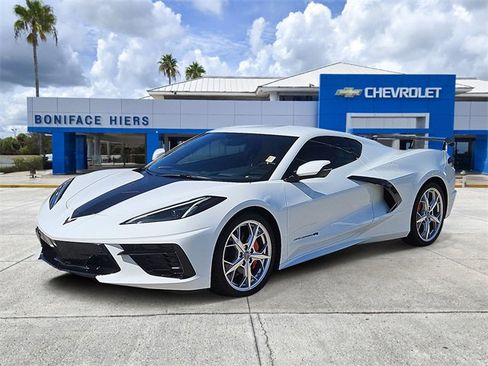 Used 2022 Chevrolet Corvette Stingray Preferred Cpe w/ Engine Appearance Package image 2