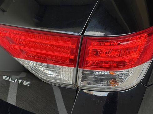 Used 2016 Honda Odyssey Touring image 12
