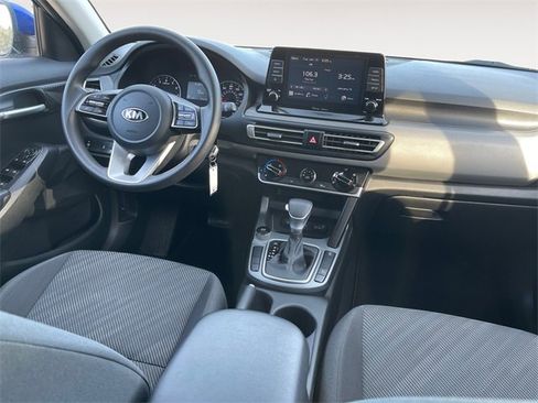 Used 2021 Kia Seltos LX image 10
