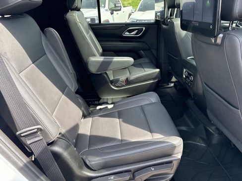 Used 2021 Chevrolet Tahoe Z71 w/ Z71 Off-Road Package image 32