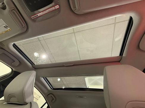 New 2026 Toyota Prius XLE image 17