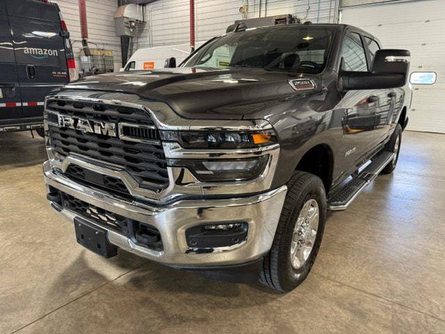 Certified 2025 RAM 2500 Big Horn AWD/4WD image 40