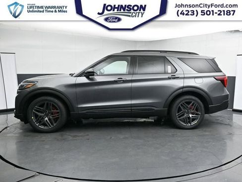 New 2026 Ford Explorer ST w/ Sun And Sound Package image 7