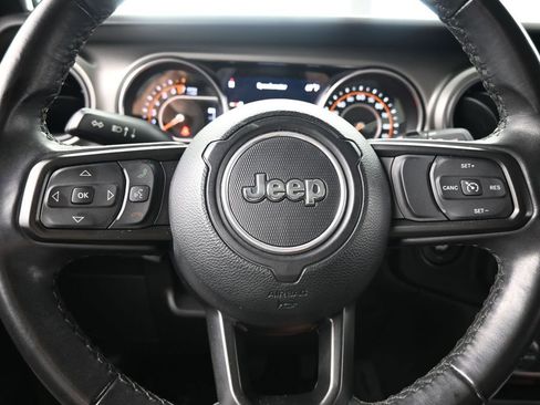 Used 2022 Jeep Wrangler Unlimited Sport image 25