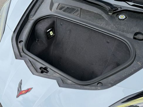 Used 2020 Chevrolet Corvette Stingray Preferred Cpe w/ 2LT Preferred Equipment Group RWD image 20