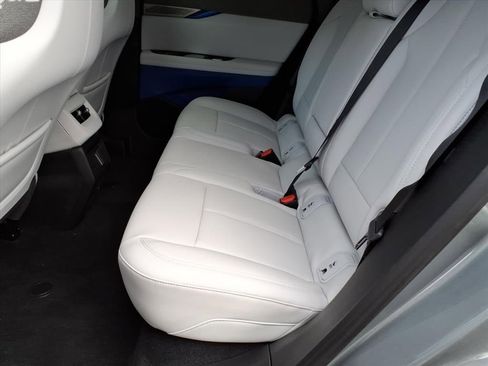 New 2026 Cadillac Optiq Luxury 1 image 11