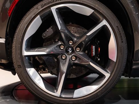 Certified 2025 Ferrari Purosangue AWD/4WD image 15