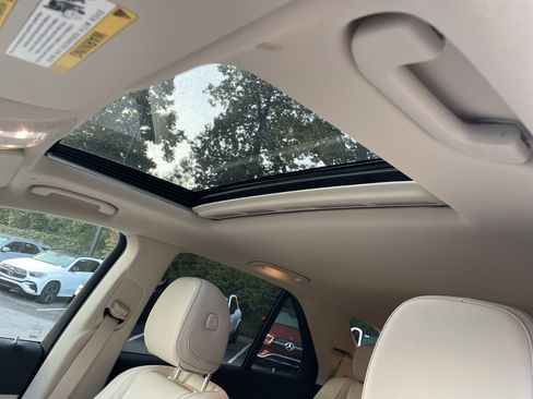 Certified 2025 Mercedes-Benz GLE 350 4MATIC image 21