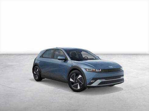 New 2026 Hyundai Ioniq 5 SE RWD image 2