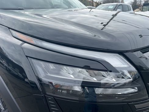 New 2026 Nissan Pathfinder SL image 14