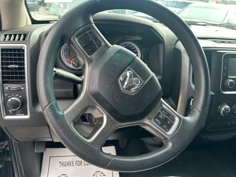 Used 2021 RAM 1500 Classic SLT AWD/4WD image 14