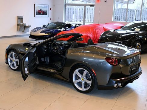 Certified 2019 Ferrari Portofino image 71