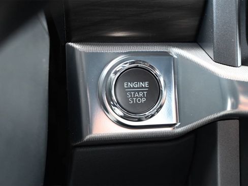 New 2025 Ford F150 Lariat w/ Equipment Group 501A Mid image 42