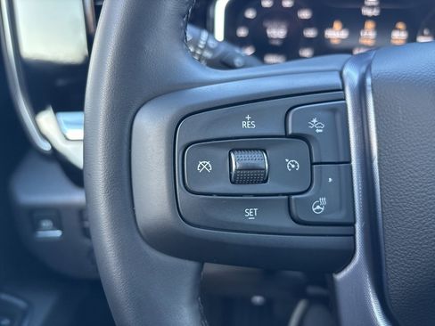 Used 2025 GMC Sierra 1500 Elevation image 18