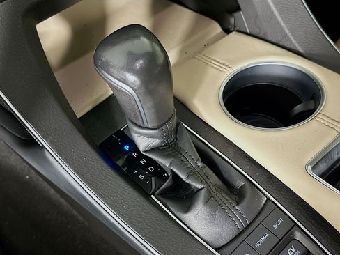 Used 2020 Toyota Avalon Limited w/ Advanced Safety Package FWD image 25