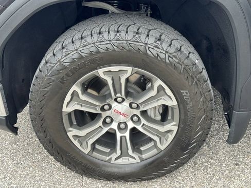 Certified 2024 GMC Sierra 1500 SLT image 23