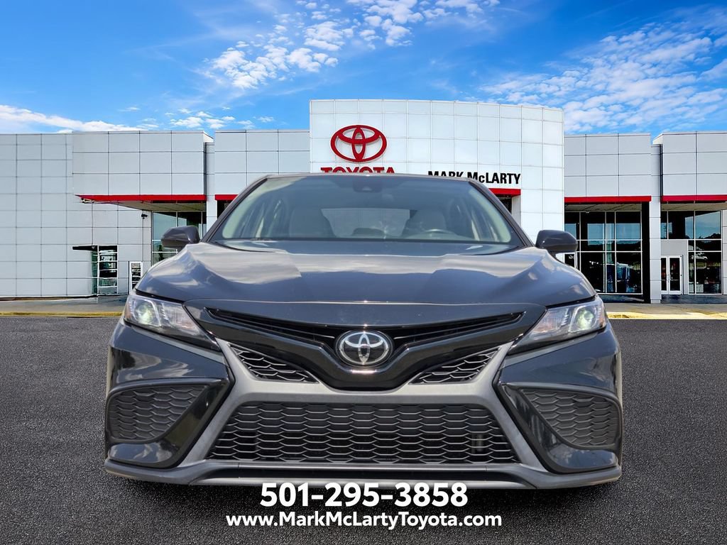 Used 2024 Toyota Camry SE FWD image 8