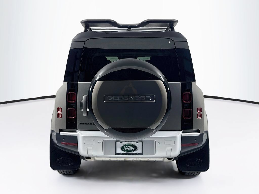 Used 2024 Land Rover Defender 110 S AWD/4WD image 6