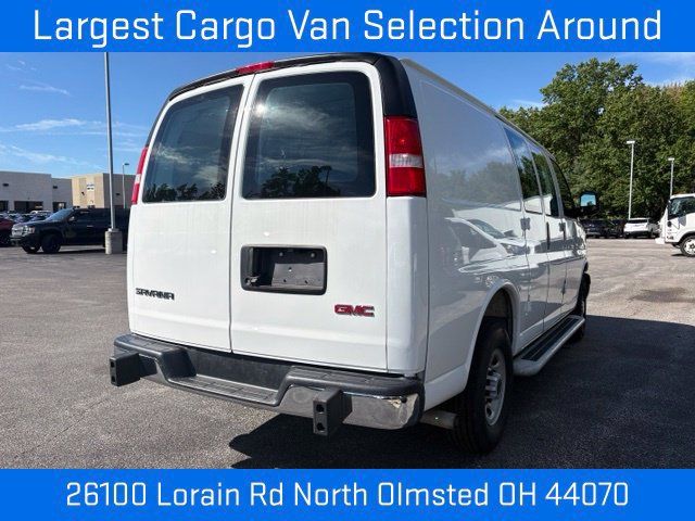 Used 2025 GMC Savana 2500 w/ Driver Convenience Package RWD image 5