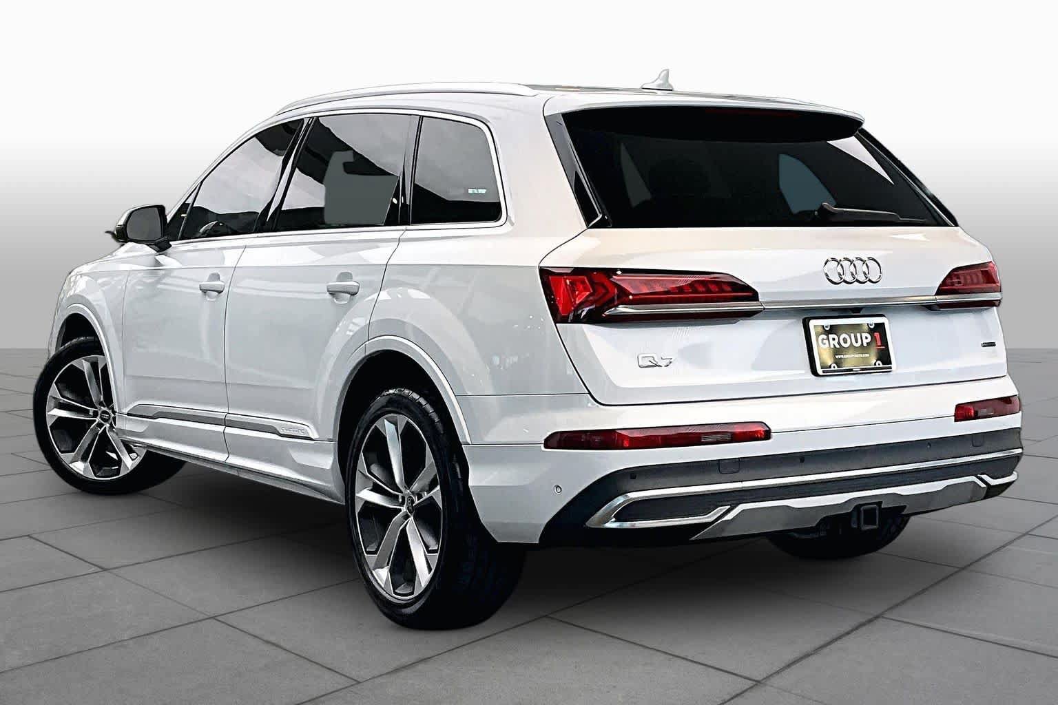Used 2023 Audi Q7 3.0T Premium Plus w/ Premium Plus Package AWD/4WD image 12