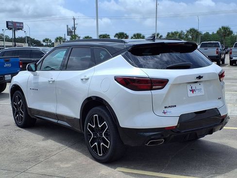 Used 2023 Chevrolet Blazer RS w/ Enhanced Convenience Package FWD image 7