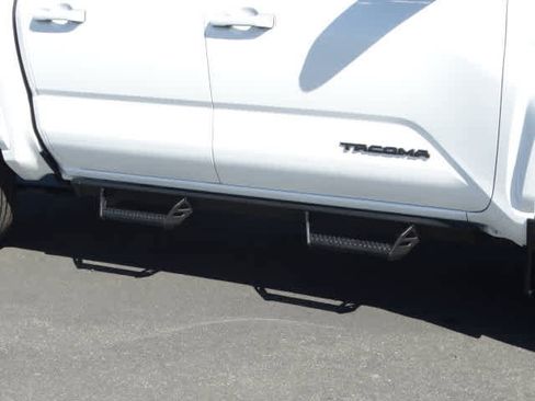 Used 2024 Toyota Tacoma SR5 image 10